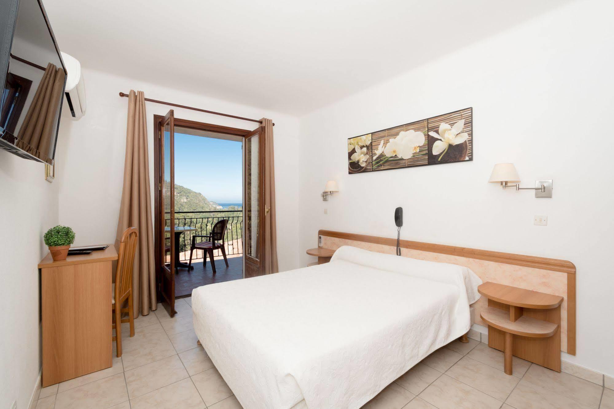 Le Porto Aparthotel 3*