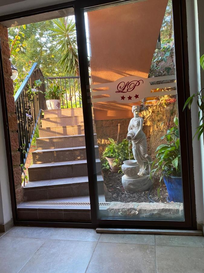 Le Porto Aparthotel 3*